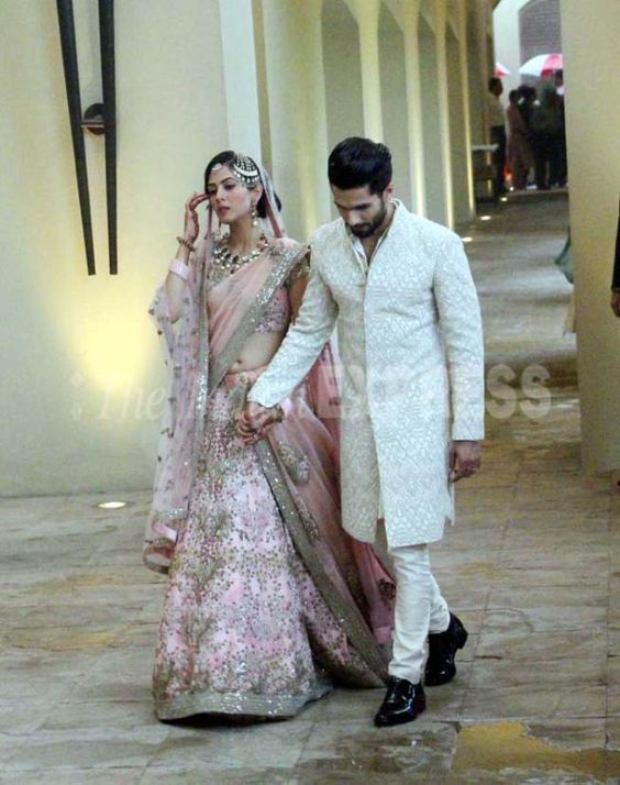 Shahid Kapoor married September Born Mira Rajput - both are wearing traditional attires