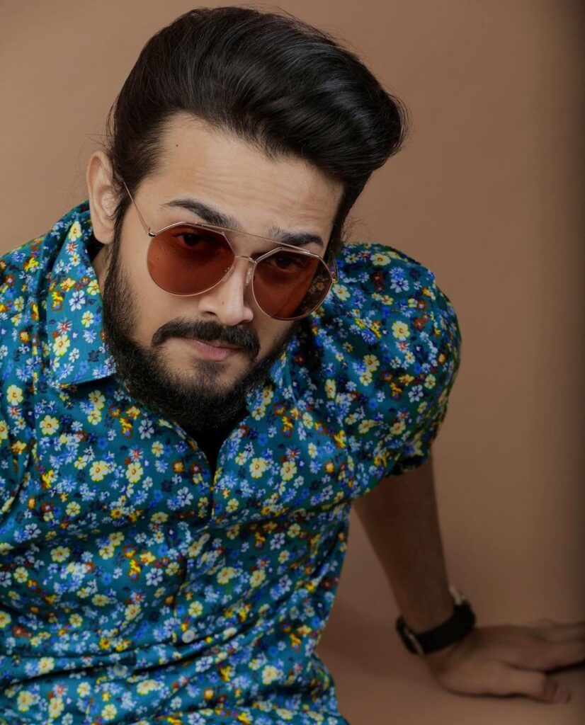 Bhuvan Bam suava and trendy hairstyle