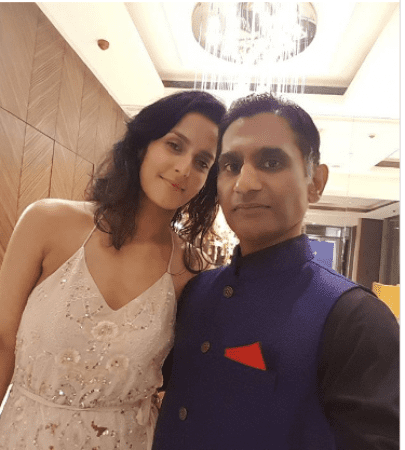 Tulip Joshi and her husband captain Vinod Nair posing for selfie - live in relationship India
