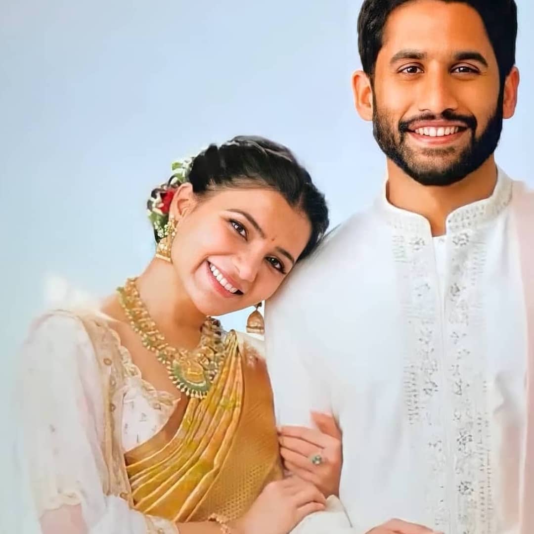 Smiling Naga Chaitanya and Samantha in traditional outfit posing for camera - indian celebrities live in relationship