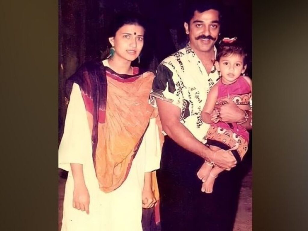 Sarika and Kamal Haasan with their daughter - live-in relationship in bollywood