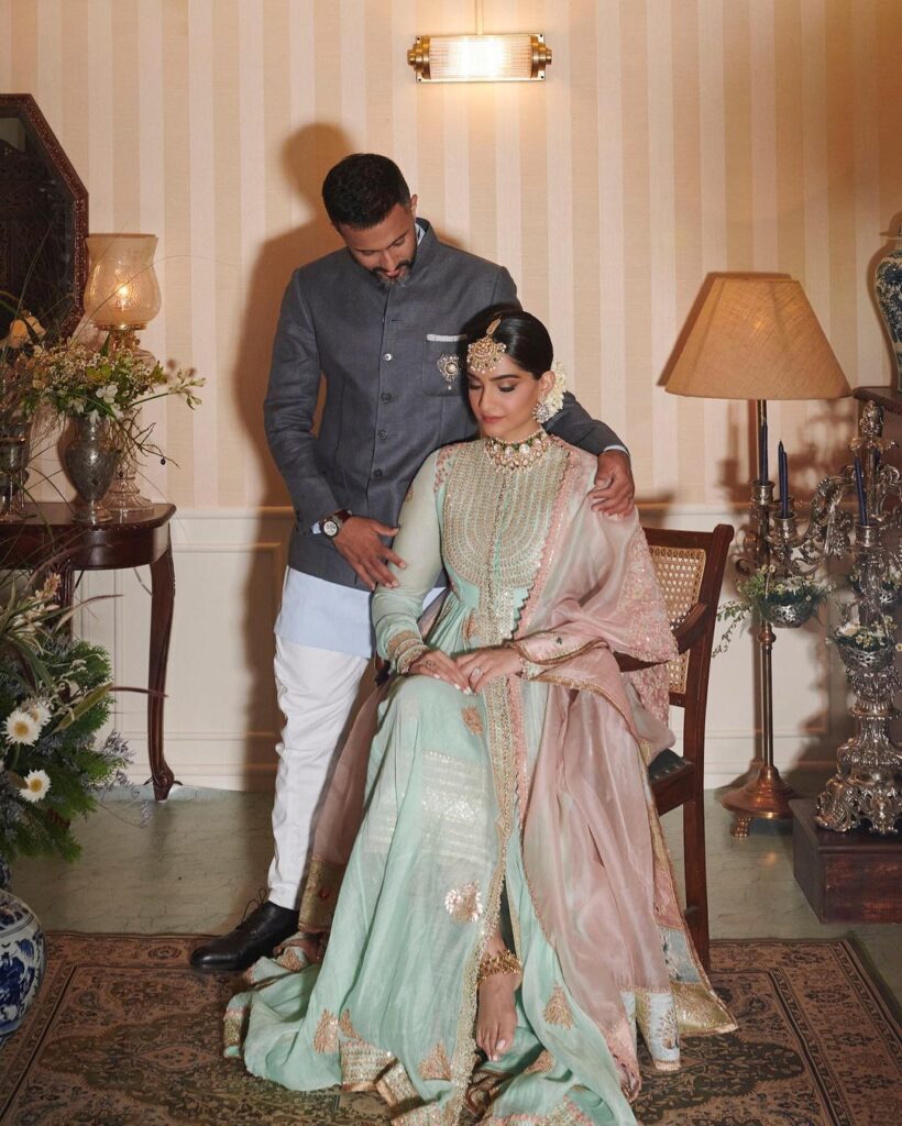 Sonam kapoor with husband in ethenic drees and jewelry  - long hair