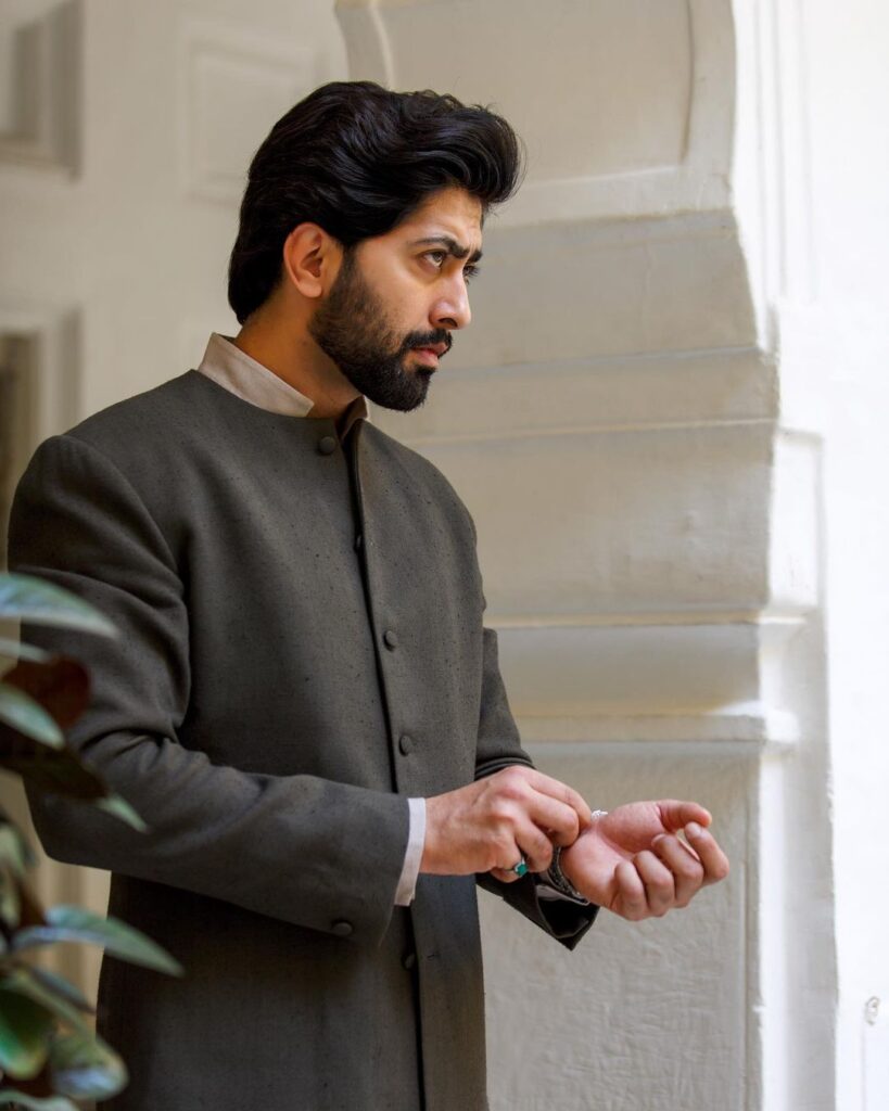 Ankur Bhatia giving a side pose to camera in grey suit - models in India 2022