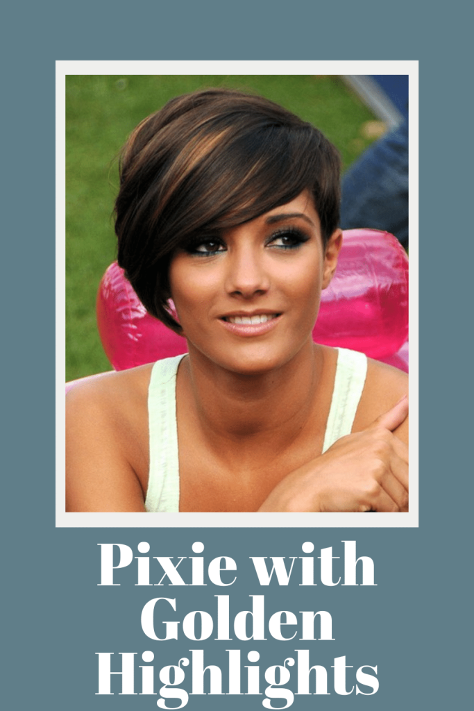 Pixie with golden highlights - short hair for 20s girl