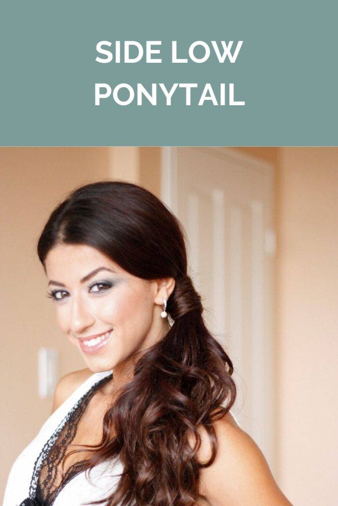 Side low ponytail for 30s women