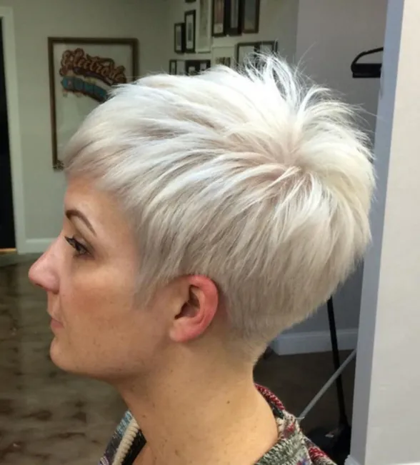 Woman in classic pixie hairstyle - pixie hairstyles