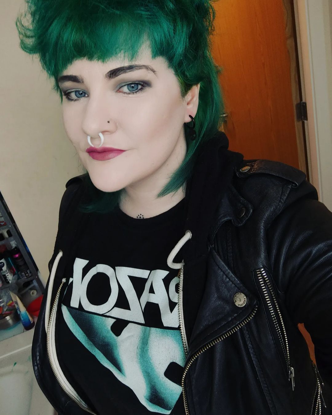 Green Hair color 290 face shape | green hair color | green hair color for women Green Hair Color ideas