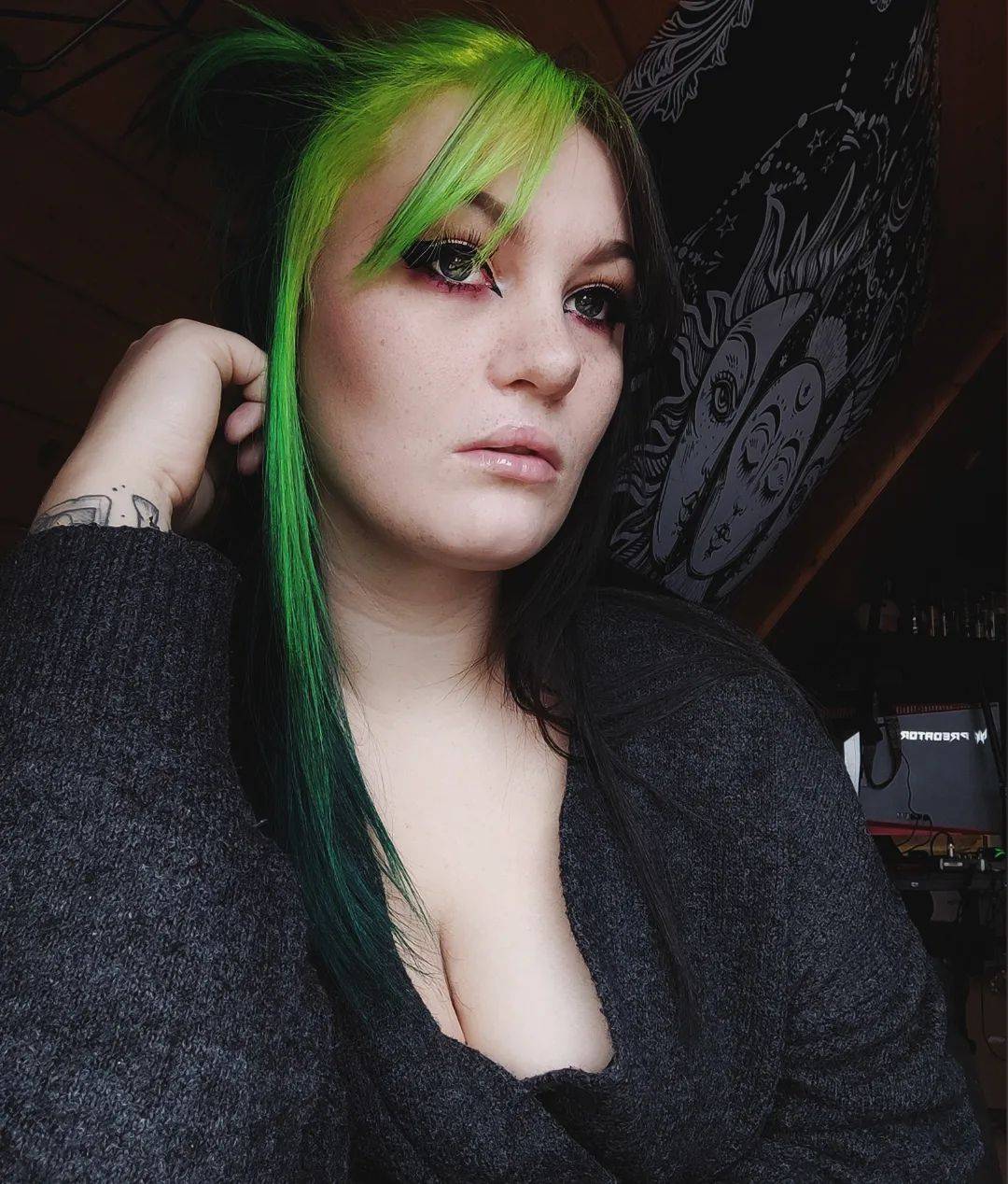 Green Hair color 320 face shape | green hair color | green hair color for women Green Hair Color ideas