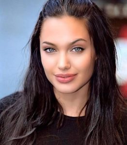 Angelina Jolie Hairstyle 20