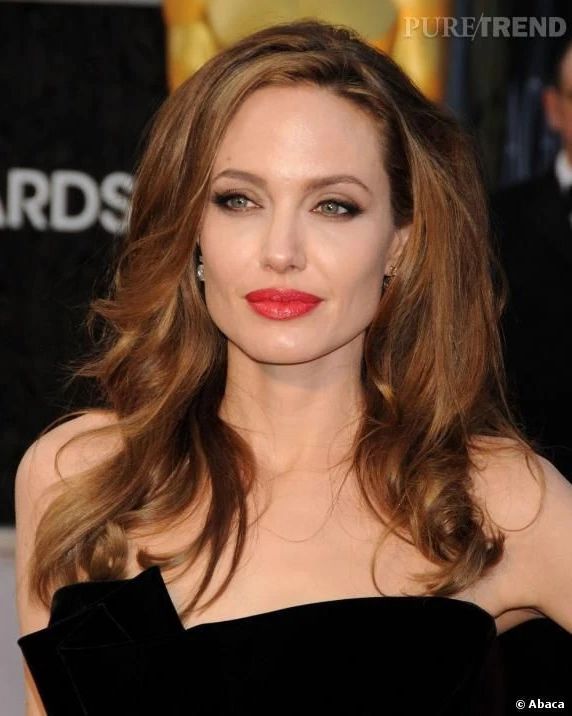 Angelina Jolie Hairstyle 5 Angelina Jolie Hairstyles | Angelina Jolie latest Hairstyles angelina jolie hairstyles