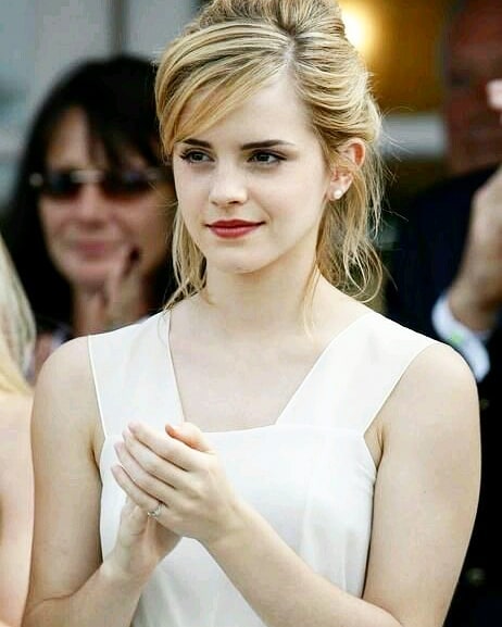 Emma Watson Hairstyle 59 celebrity hairstyles | emma watson | emma watson's hairstyles Emma Watson's hairstyle
