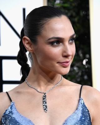Gal Gadot Hairstyle 34 celebrity hairstyles | Gal Gado | Gal Gado hairstyles Gal Gadot hairstyles