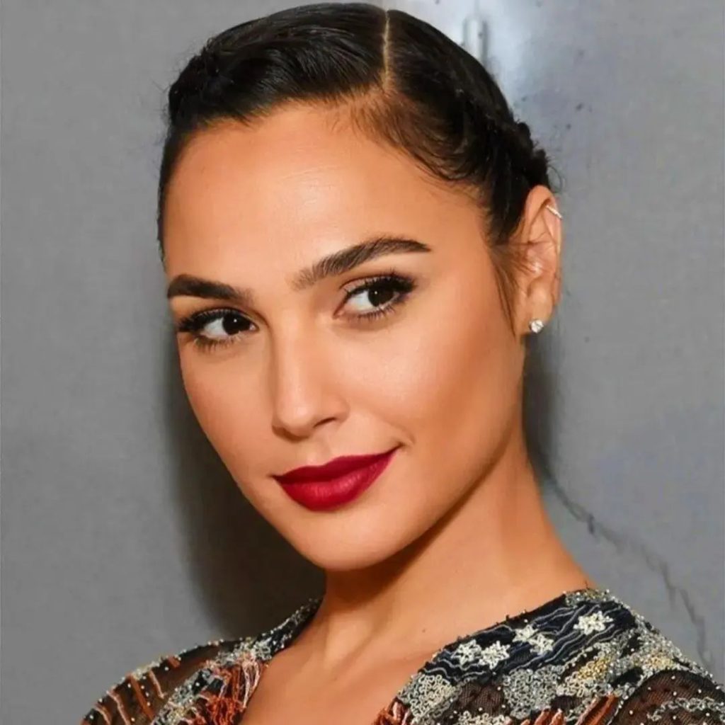 Gal Gadot Hairstyle 56 celebrity hairstyles | Gal Gado | Gal Gado hairstyles Gal Gadot hairstyles