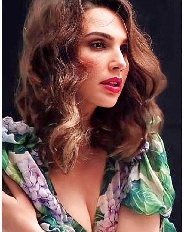 Gal Gadot Hairstyle 72 celebrity hairstyles | Gal Gado | Gal Gado hairstyles Gal Gadot hairstyles