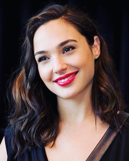Gal Gadot Hairstyle 90 celebrity hairstyles | Gal Gado | Gal Gado hairstyles Gal Gadot hairstyles