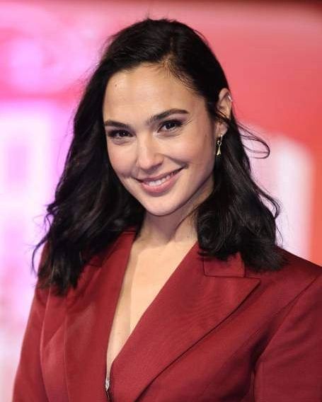 Gal Gadot Hairstyle 94 celebrity hairstyles | Gal Gado | Gal Gado hairstyles Gal Gadot hairstyles