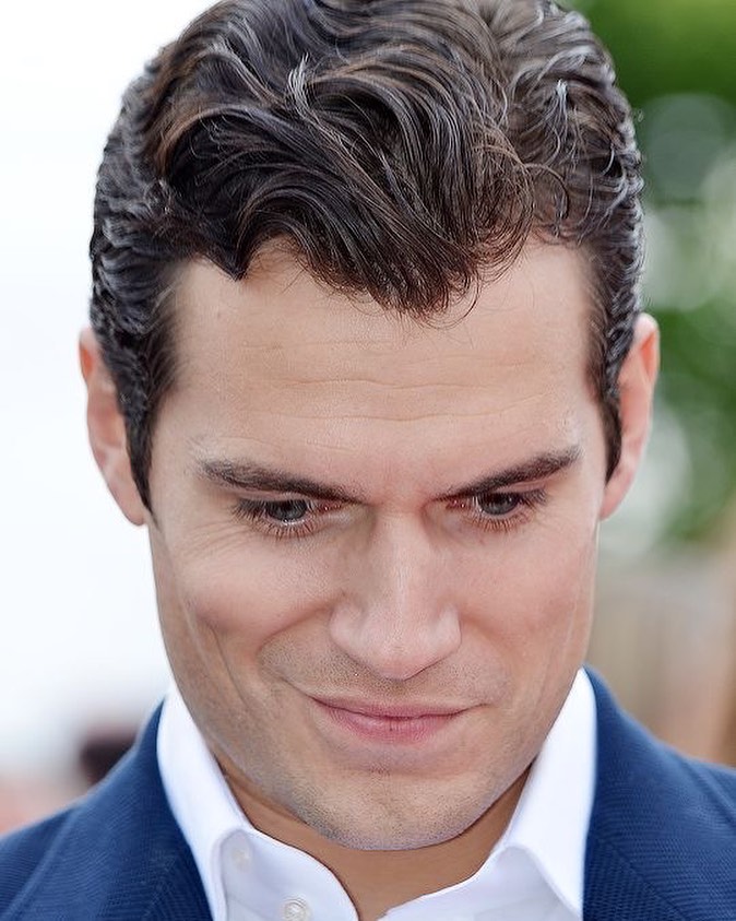 Henry Cavill Hairstyle 145 Henry Cavill Curl Haircut | Henry Cavill haircut | Henry Cavill Hairstyle Henry Cavill Hairstyles