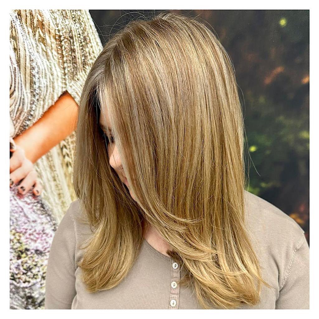 Highlights 113 Hair color pictures with highlights and lowlights | Hair highlights for dark hair | Hair highlights for light hair Highlights for Women