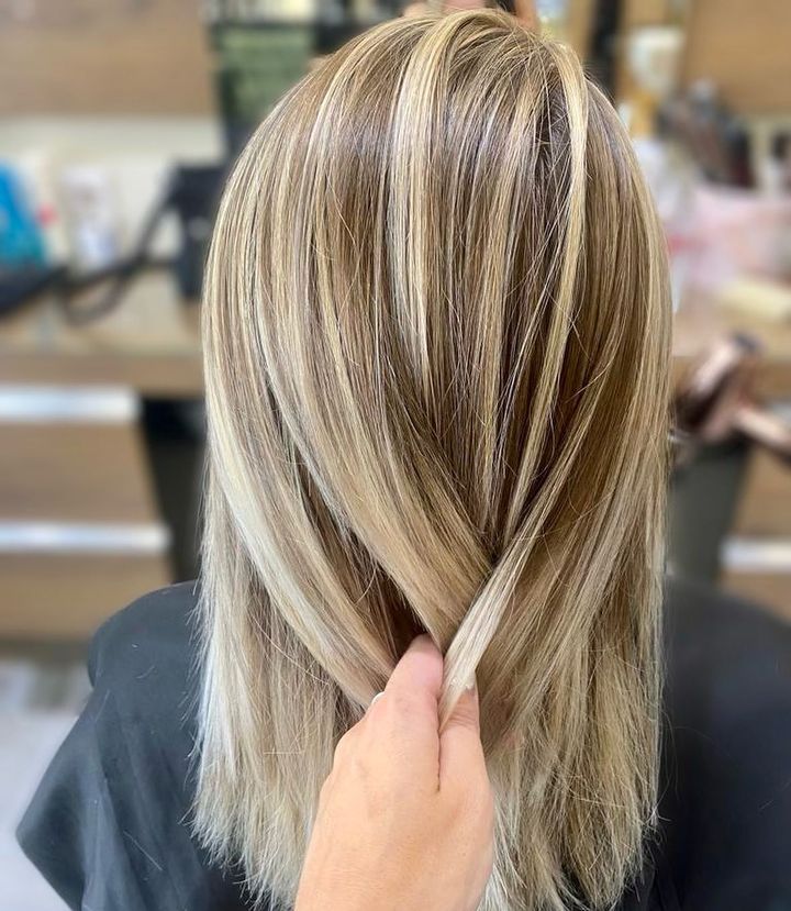 Highlights 142 Hair color pictures with highlights and lowlights | Hair highlights for dark hair | Hair highlights for light hair Highlights for Women