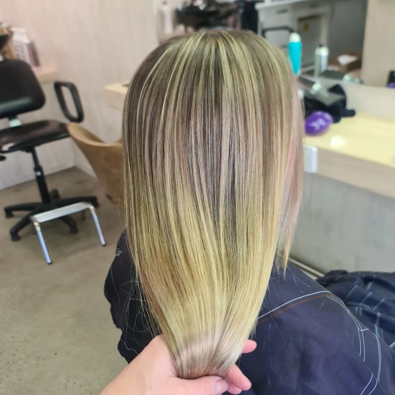 Highlights 17 Hair color pictures with highlights and lowlights | Hair highlights for dark hair | Hair highlights for light hair Highlights for Women