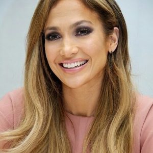 Jennifer Lopez hairstyle 76