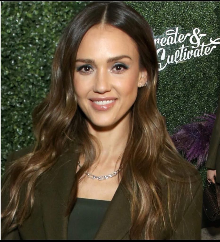 Jessica Alba Hairstyle 19 celebrity hairstyles | curl hairstyles | jessica alba jessica alba hairstyles