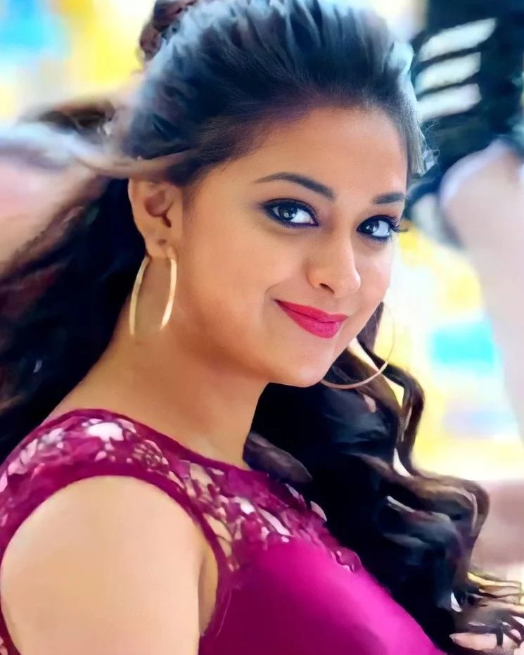 Keerty Suresh Hairstyle 2 Keerty hairstyles | Keerty Suresh haircut | Keerty Suresh hairstyles keerty suresh hairstyles