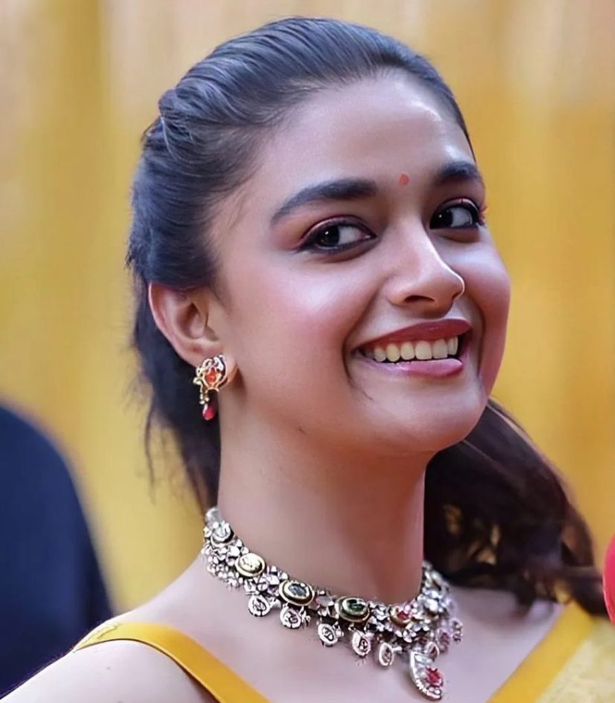 Keerty Suresh Hairstyle 95 Bollywood actresses hairstyle | Bollywood actresses hairstyles 2019 | Deepika Padukone hairstyle bollywood actress hairstyles