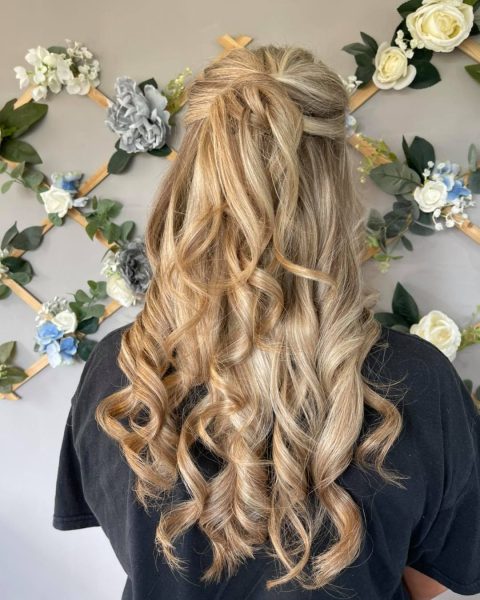 175+ Prom Hairstyles for Women