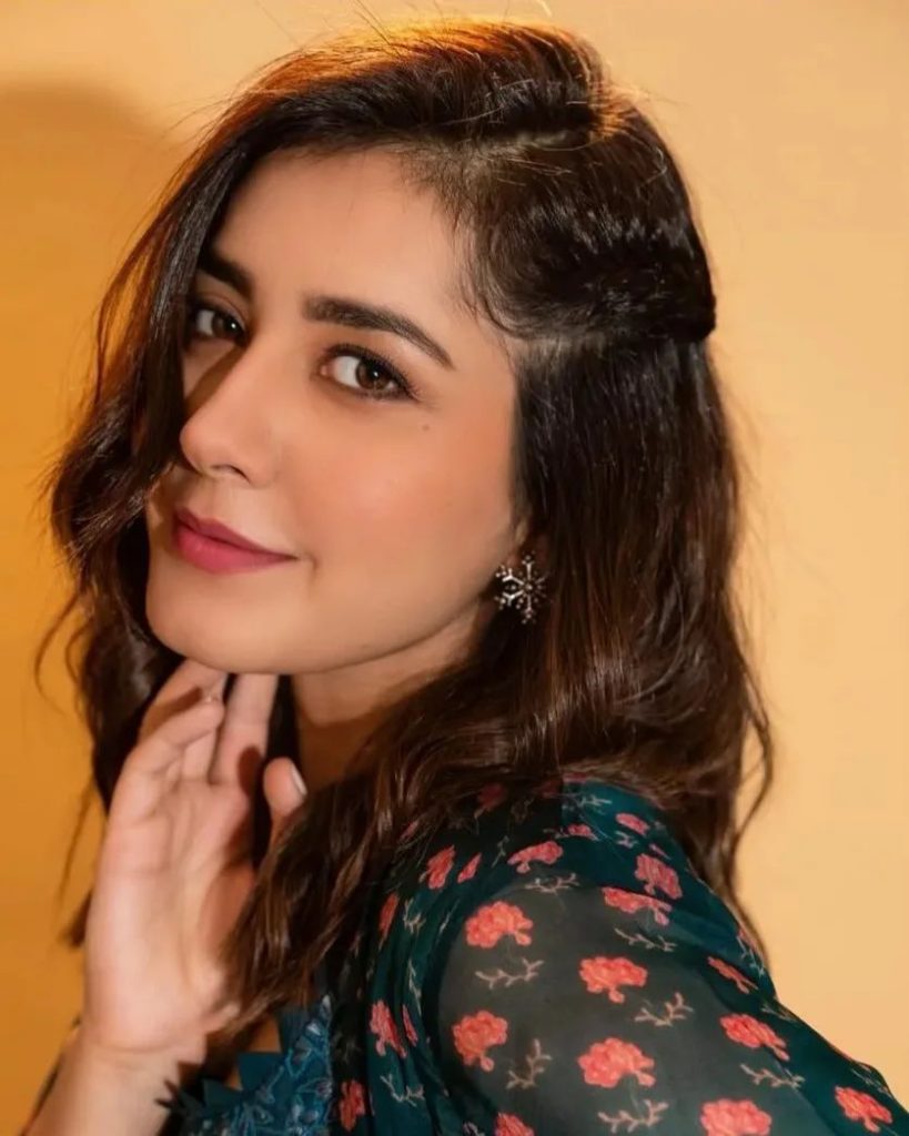 Rashi Khanna Hairstyle 75 rashi khanna | rashi khanna curly hairstyles | rashi khanna haircuts 2023 rashi khanna hairstyles