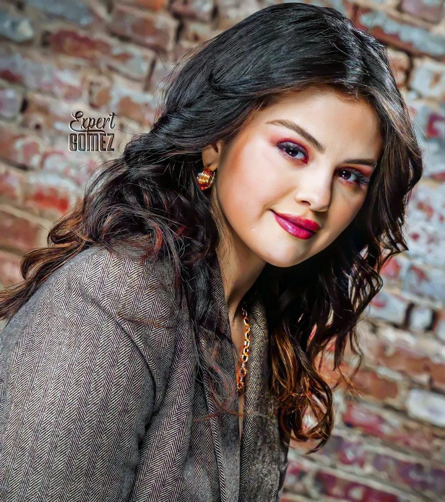 Selena Gomez hairstyle 36 selena gomez curly hairstyles | selena gomez haircut | selena gomez hairstyles Selena Gomez Hairstyles