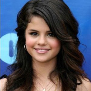 Selena Gomez hairstyle 48