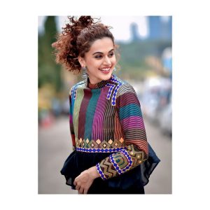 Taapsee Pannu Hairstyle 108