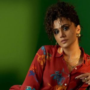 Taapsee Pannu Hairstyle 120