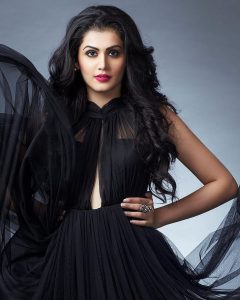 Taapsee Pannu Hairstyle 150