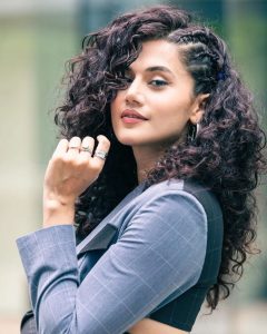 Taapsee Pannu Hairstyle 28