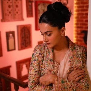 Taapsee Pannu Hairstyle 56