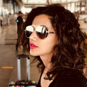 Taapsee Pannu Hairstyle 65