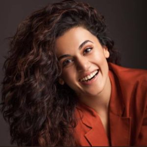 Taapsee Pannu Hairstyle 86