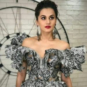 Taapsee Pannu Hairstyle 93