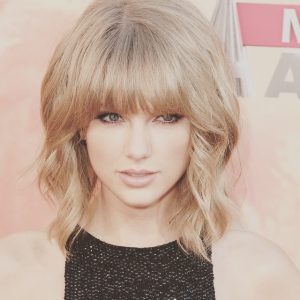 Taylor Swift Hairstyle 49
