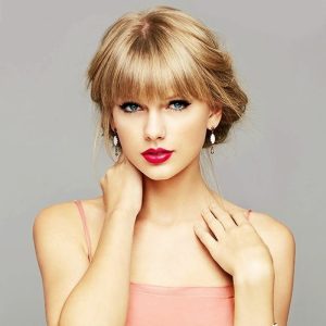 Taylor Swift Hairstyle 52