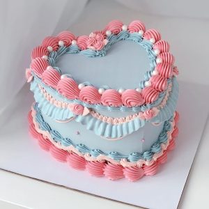 Valentines Buttercream Cakes 8