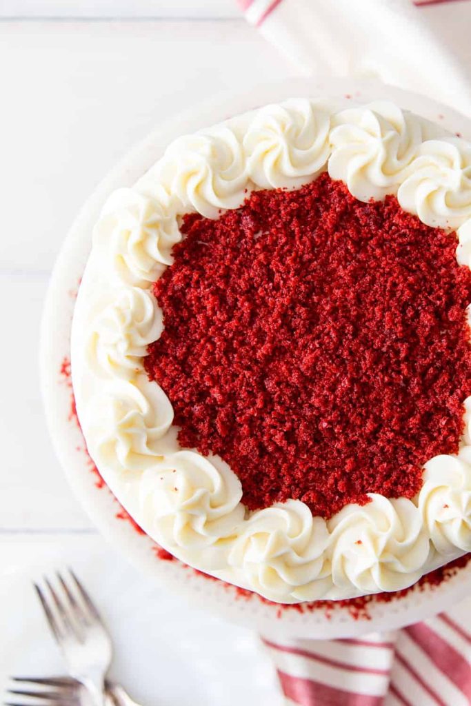 Valentines Day Red Velvet Cake 14 Cute Valentine's Day Cake Ideas | Valentine's Buttercream Cakes | Valentine's cake decorating ideas Valentine's Day cake ideas