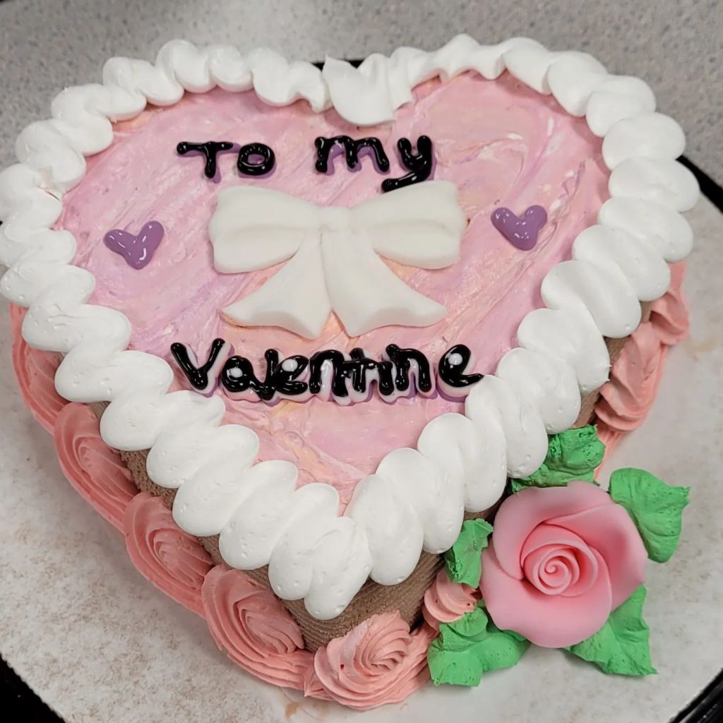 Valentines Day cake 26 Cute Valentine's Day Cake Ideas | Valentine's Buttercream Cakes | Valentine's cake decorating ideas Valentine's Day cake ideas