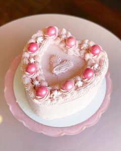 Valentines Day cake 79