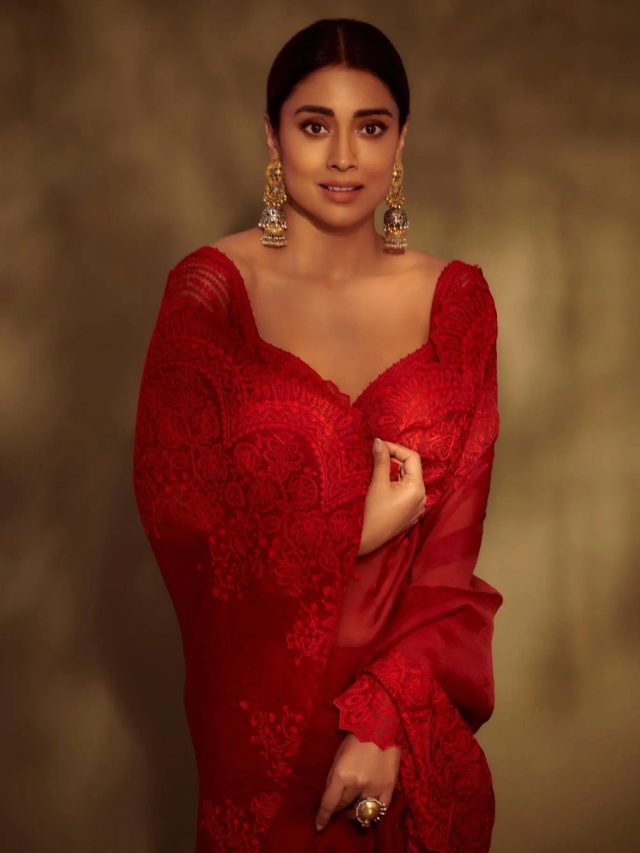 cropped-Shriya-Saran-Hairstyle-77.jpg