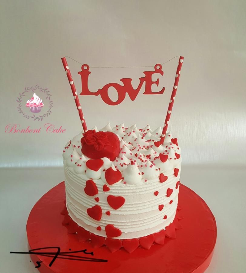 cute Valentines Day cake Idea 11 Cute Valentine's Day Cake Ideas | Valentine's Buttercream Cakes | Valentine's cake decorating ideas Valentine's Day cake ideas