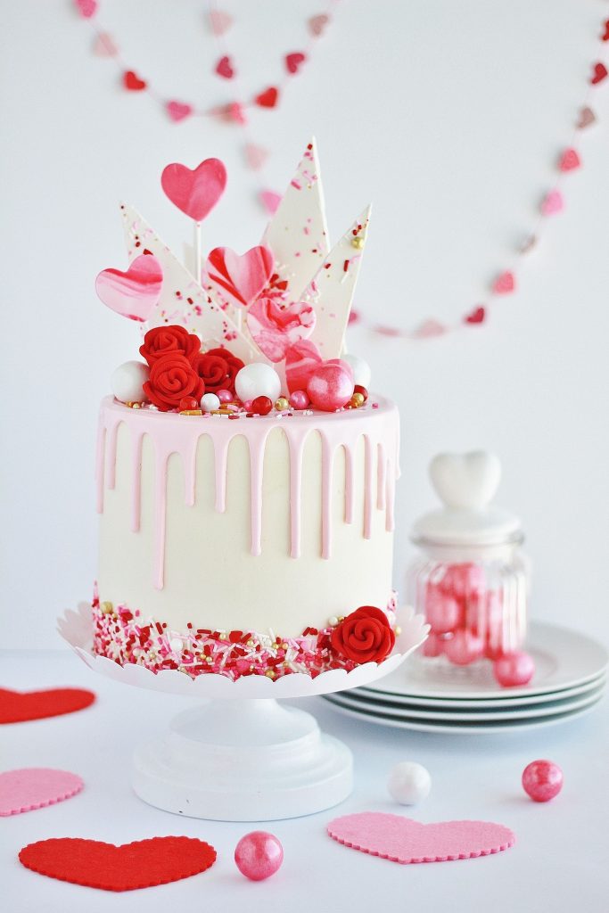 cute Valentines Day cake Idea 18 Cute Valentine's Day Cake Ideas | Valentine's Buttercream Cakes | Valentine's cake decorating ideas Valentine's Day cake ideas