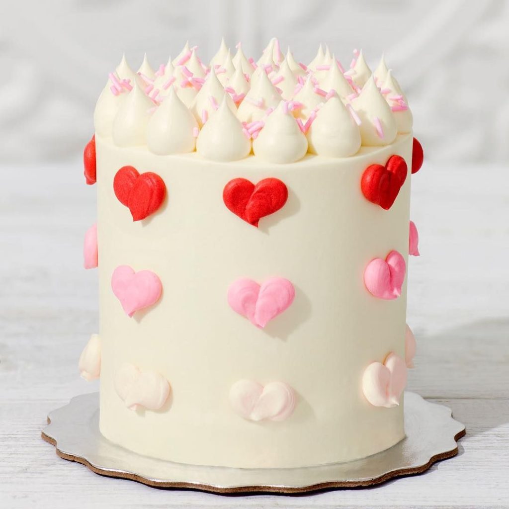 cute Valentines Day cake Idea 5 Cute Valentine's Day Cake Ideas | Valentine's Buttercream Cakes | Valentine's cake decorating ideas Valentine's Day cake ideas